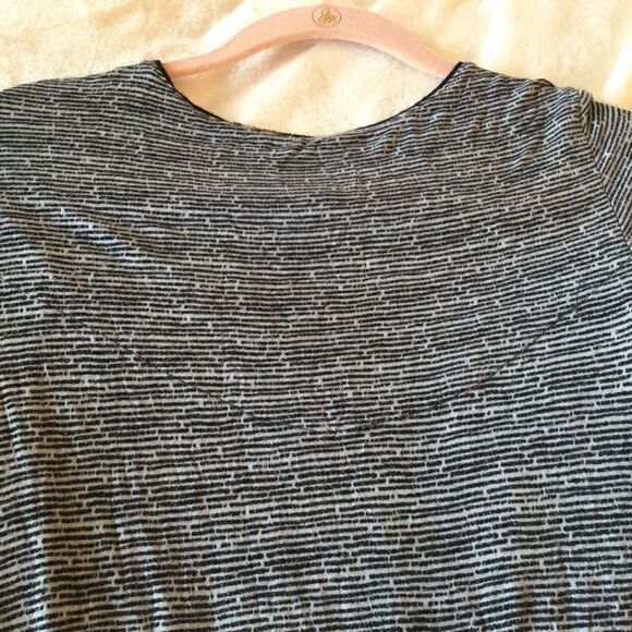 Vera Wang Women’s XS Oversized Black Tunic Top - Picture 8 of 8